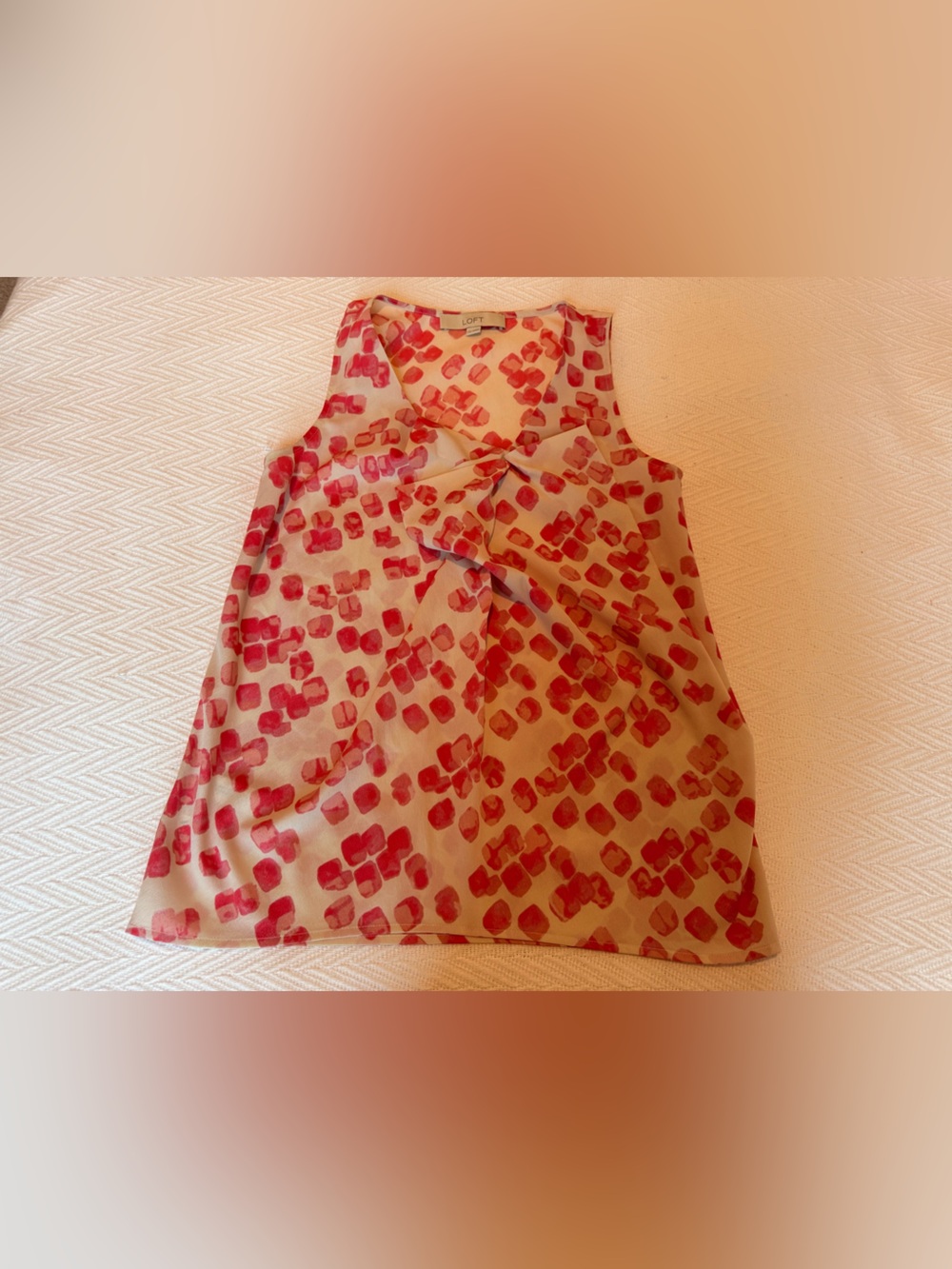 LOFT Pink Patterned top 🩷 - Picture 2 of 4